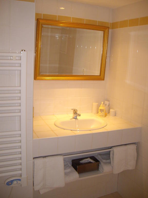 Domaine Sermet Bed & Breakfast Calmels-et-le-Viala Ruang foto