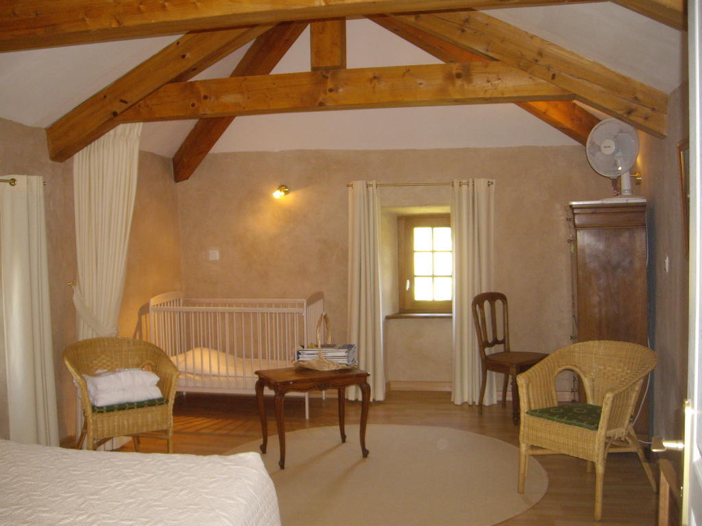 Domaine Sermet Bed & Breakfast Calmels-et-le-Viala Ruang foto