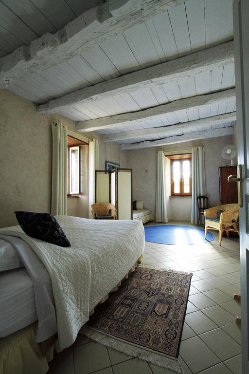 Domaine Sermet Bed & Breakfast Calmels-et-le-Viala Bagian luar foto