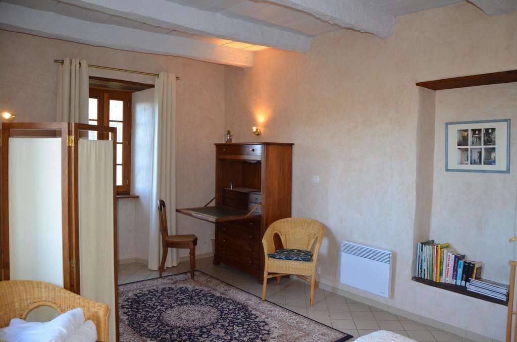 Domaine Sermet Bed & Breakfast Calmels-et-le-Viala Bagian luar foto